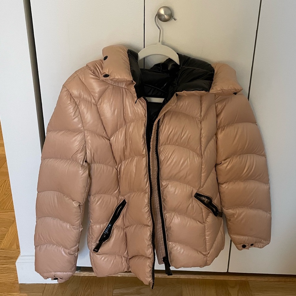 Moncler Puffer Jacket in light pink and Black